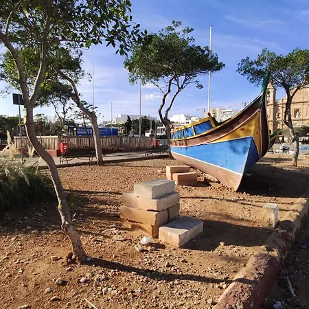 Private In #msida #pieta 'new & Modern' 30 Mins Walk To Valletta