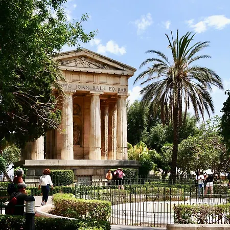 Private In #msida #pieta 'new & Modern' 30 Mins Walk To Valletta