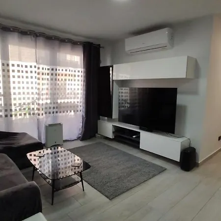 Private In #msida #pieta 'new & Modern' 30 Mins Walk To Valletta Habitación en casa particular Pietà
