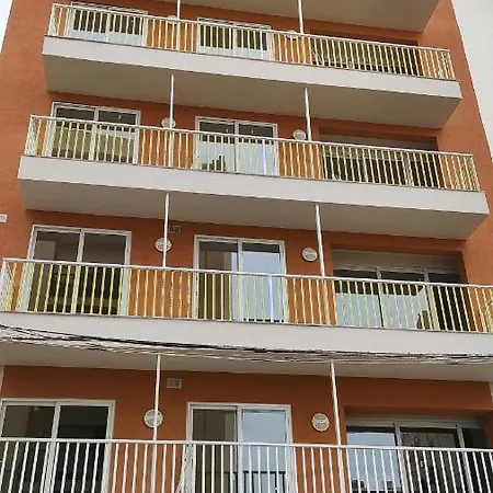 Private In #msida #pieta 'new & Modern' 30 Mins Walk To Valletta Habitación en casa particular *