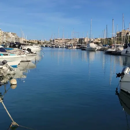 Private In #msida #pieta 'new & Modern' 30 Mins Walk To Valletta *